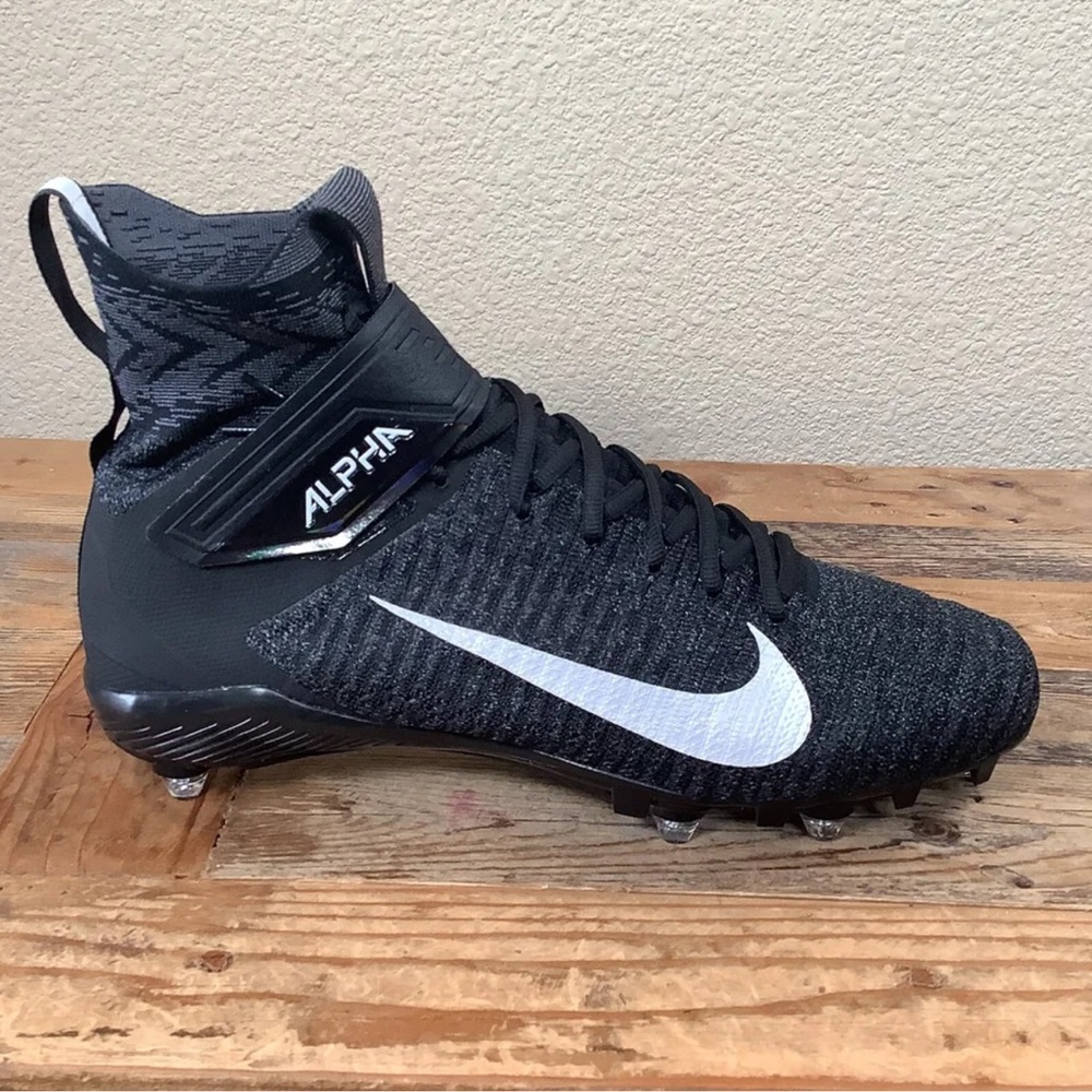 Nike Alpha Menace Elite 2 Flyknit Football Cleats Mens 14